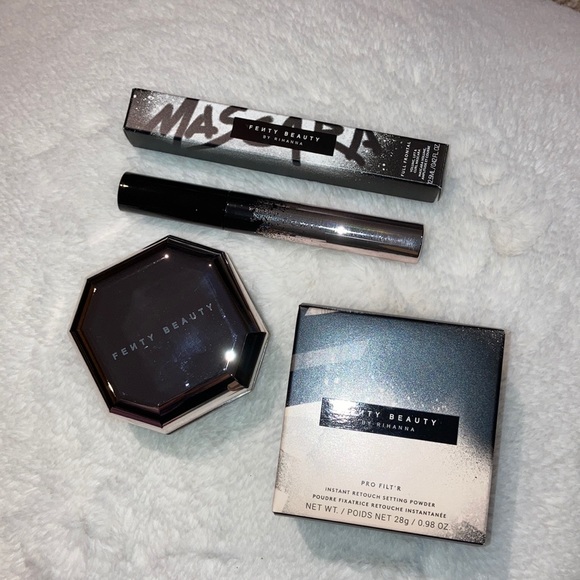 Fenty Beauty by Rihanna Setting Powder & Mascara - Picture 1 of 1